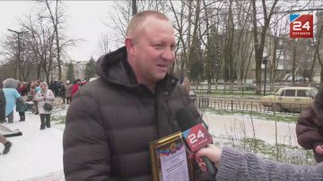 В Ровеньках торжественно открыли «Каштановую аллею»