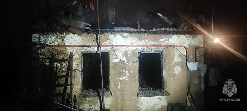 В Луганске на пожаре в частном доме погиб 64-летний мужчина