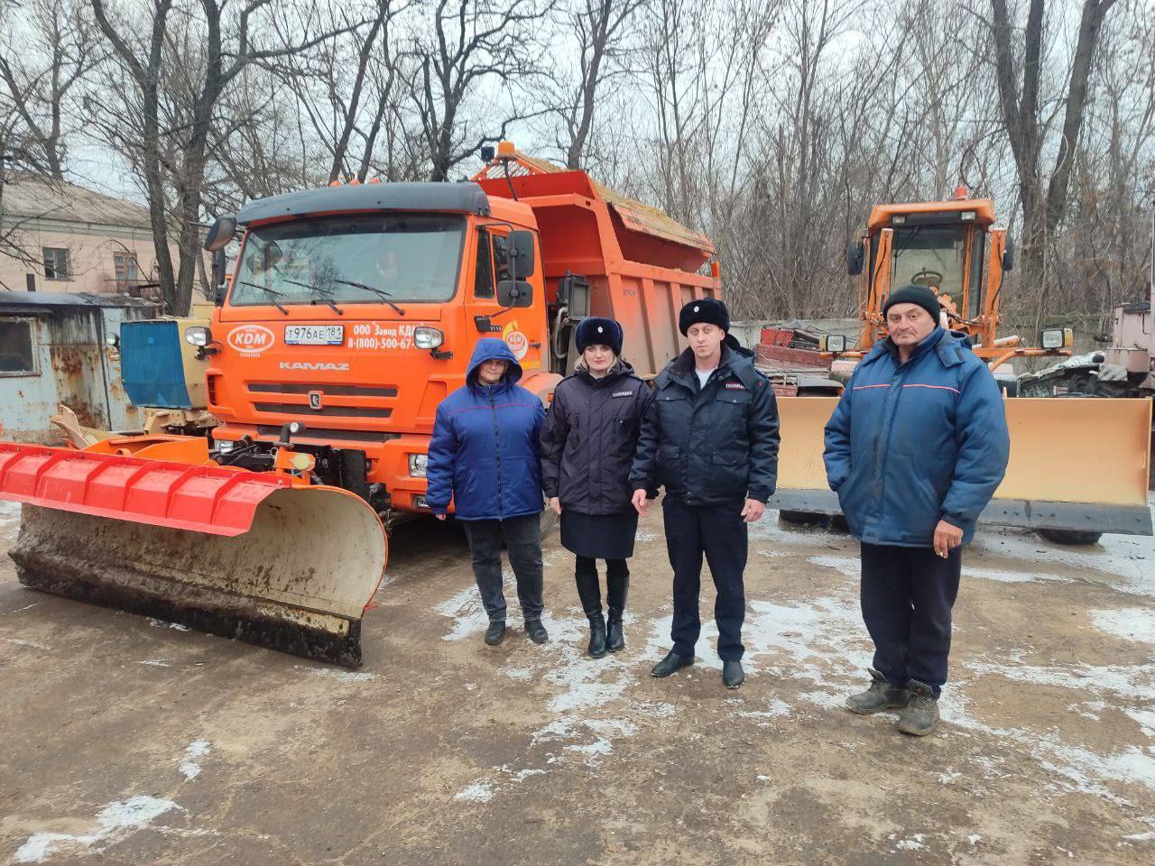 Сотрудники Госавтоинспекции провели две важные профилактические встречи