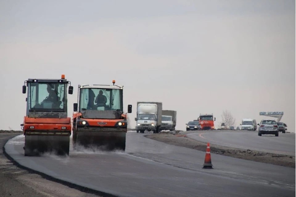 Начались работы, запланированные на 2026 год: В ЛНР с опережением графика идёт ремонт дорог