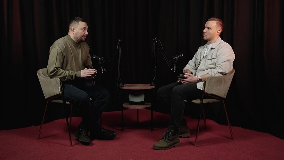 Что необходимо, чтобы быть ювелиром? Как изготавливаются украшения и сколько на это уходит времени? Как отличить поддельное украшение и как отличить выращенный бриллиант от природного? Почему «брендовые» украшения кратно...