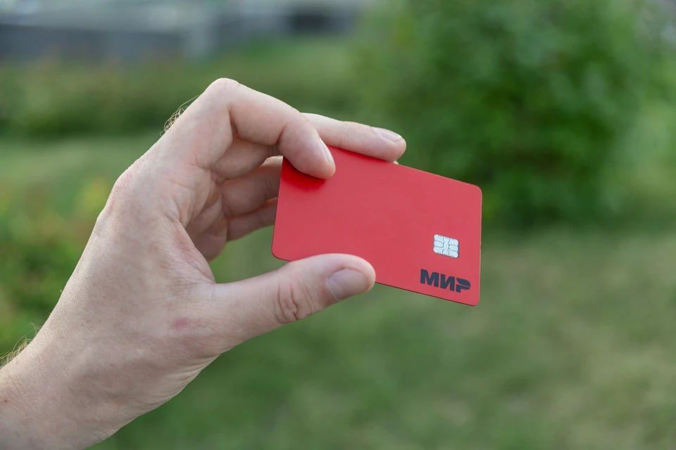 В Антраците задержали мужчину, оплатившего свои покупки чужой картой