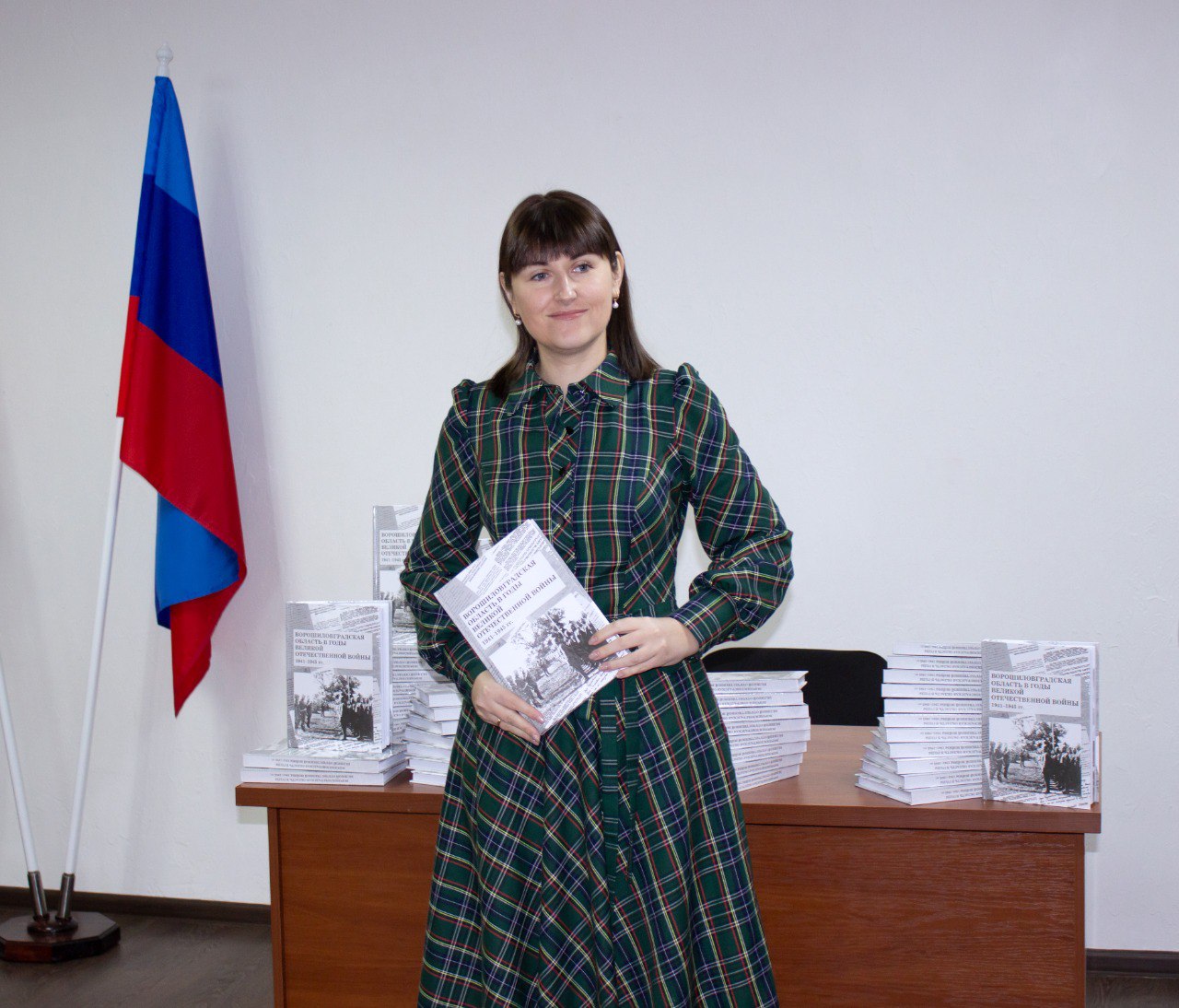 На презентации сборника архивных документов «Ворошиловградская область в годы Великой Отечественной войны 1941–1945 гг.» руководитель Архивной службы ЛНР АннаТодорова отметила, что книга всесторонне освещает историю нашего...