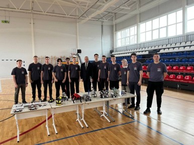 "Луганские виртуозы" выходят в полуфинал VIII Всероссийского конкурса «Кибердром»!