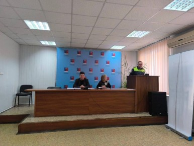 Врио начальника ОГИБДД ОМВД России «Станично-Луганский» принял участие в аппаратном совещании с руководителями структурных подразделений, учреждений и предприятий муниципалитета