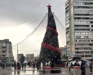 Главная ёлка Республики «устала» из-за непогоды