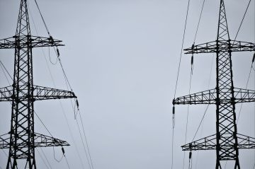 В Кременной восстанавливают электроснабжение