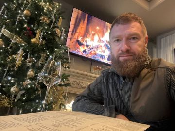 Александр Малькевич: Пока я тут - в Петербурге - встречал Новый год, друзья из Луганска присылали мне добрые и красивые фото