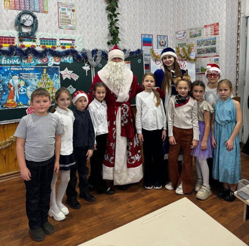 Правоохранители ЛНР присоединились к акции «Полицейский Дед Мороз»