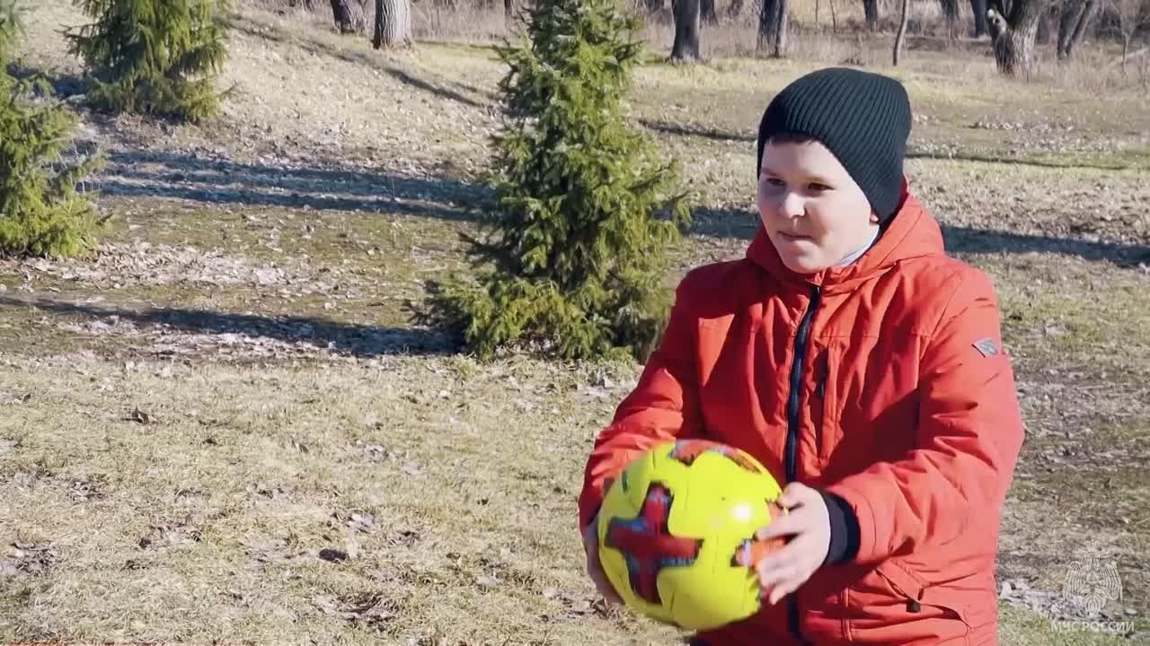 Алгоритм действий при обнаружении подозрительного предмета на улице