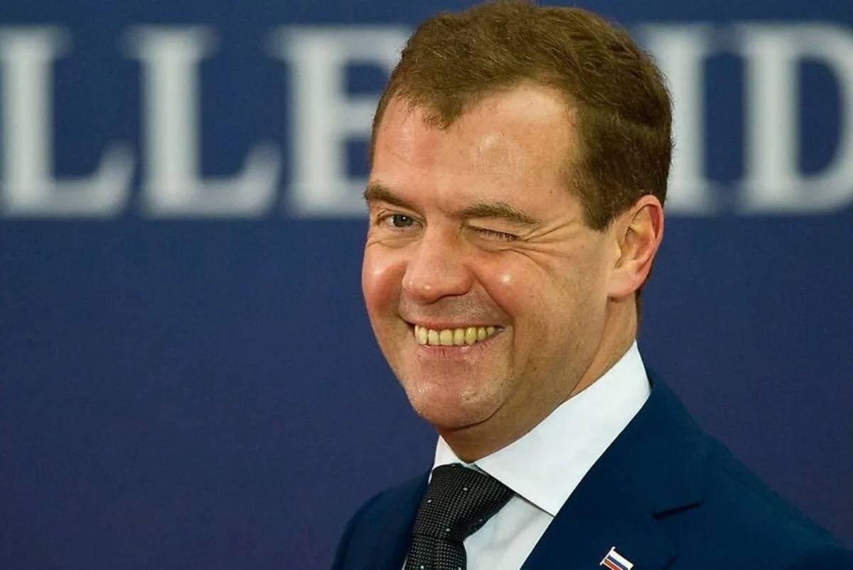 Тонкая политическая ирония