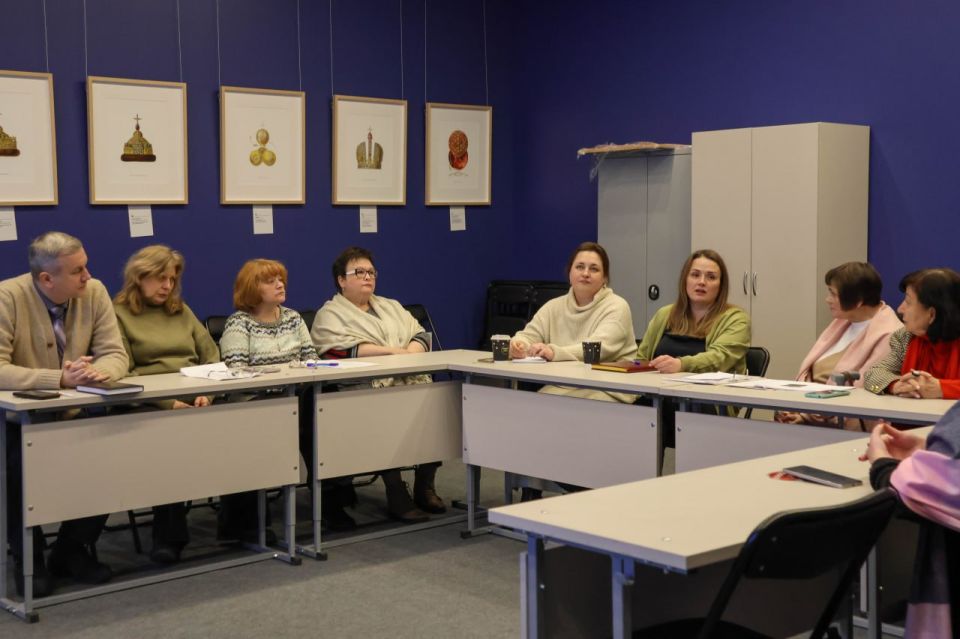 Уникальные экспонаты музеев ЛНР отправятся на выставку в Москву