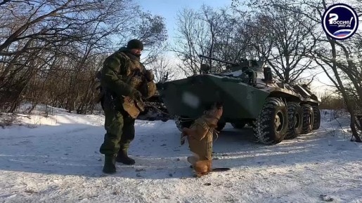 Боец СВО со своей собакой обнаружили и обезвредили сотни взрывных устройств в зоне СВО