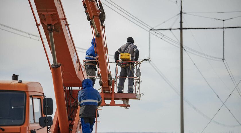 Авария в электросетях привела к обесточиванию 17 тыс. потребителей Алчевска