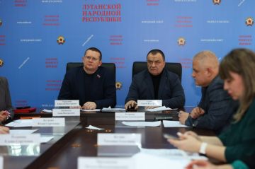 Константин Бутримов: Комитет по инфраструктуре продолжает держать на особом контроле проблемные вопросы граждан