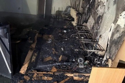 В Луганске спасатели эвакуировали более 50 человек при пожаре в общежитии