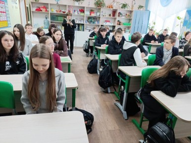 � ���������� ������������� ����� ������ �������, ����������� ������ ����� ��������