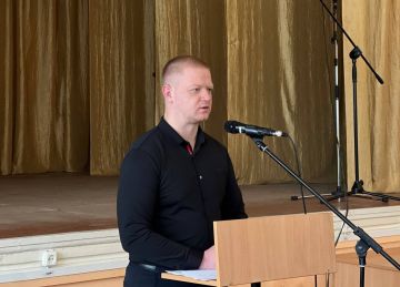 111111 Полицейский регионального МВД принял участие в профилактическом мероприятии для студентов колледжа ЛГУ имени Даля