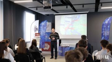 Показ фильма и презентация книги прошли в Луганске к 83-летию победы в Сталинградской битве