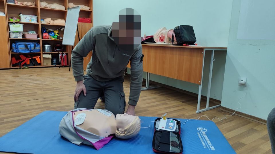 В Луганском центре медицины катастроф очередная группа проходит курсы первой помощи