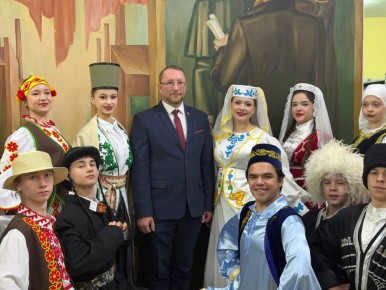 � ������ �����������, ����������� �������� ���� �������� ������� ������, � ������ ������� � �������� ������� � ��������� �������� ����������