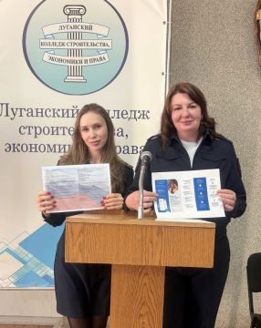 111Полицейские подразделения по вопросам миграции республиканского МВД рассказали сотрудникам столичного колледжа о предоставлении госуслуг в электронном виде