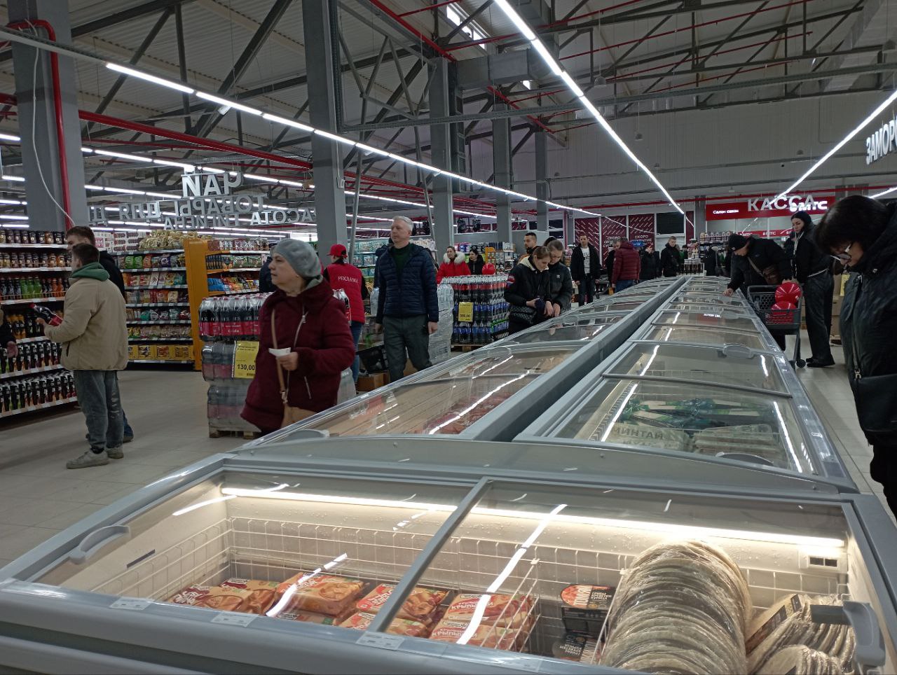 В Луганске состоялось торжественное открытие сетевого супермаркета «Семья»