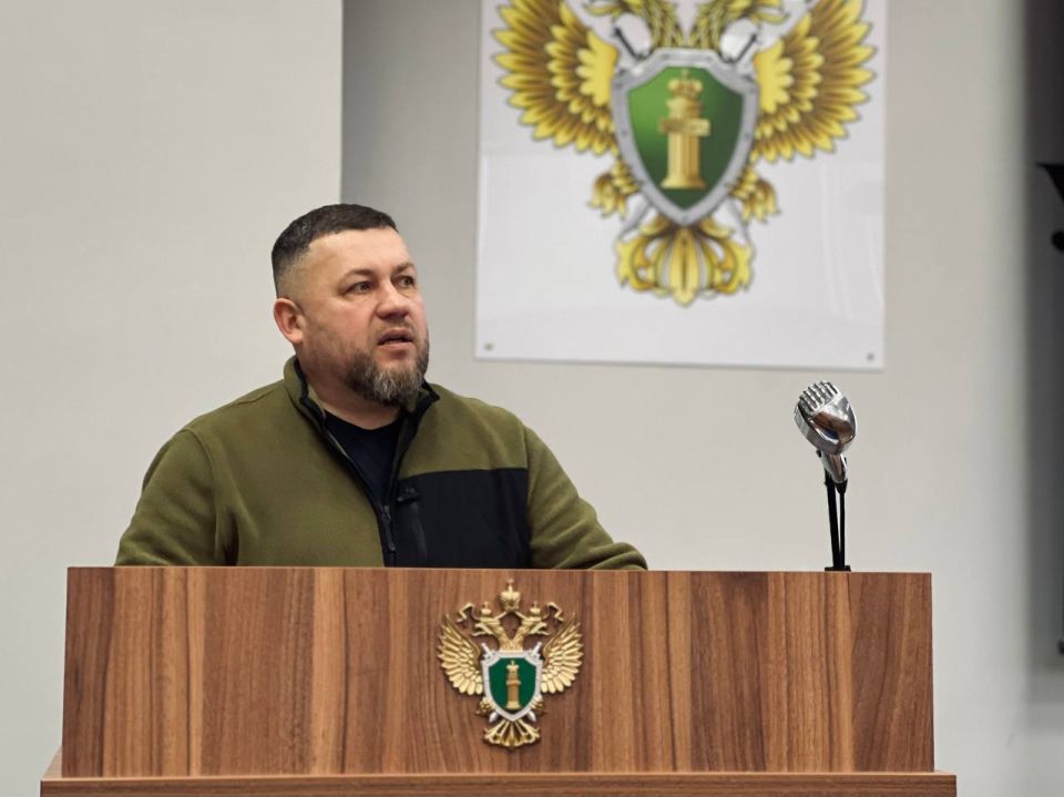 Виталий Киселев: В Луганском юридическом институте (филиале) Университета прокуратуры РФ состоялось торжественное мероприятие, посвящённое Дню защитника Отечества