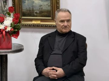 В Луганском художественном музее торжественно отметили юбилей поэта Андрея Медведенко