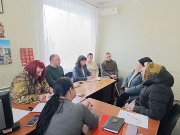 26 февраля 2026 года в поселке Ясиновский состоялся социально-правовой десант — выездной прием «Правомобиль», организованный Комитетом семей воинов Отечества Луганской Народной Республики