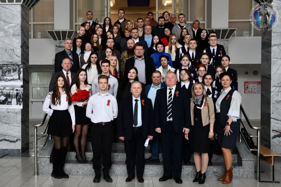 Гражданско-патриотический форум «Лента памяти. Герои СВО: эстафета мужества и патриотизма» прошёл в ЛГУ им.В.Даля