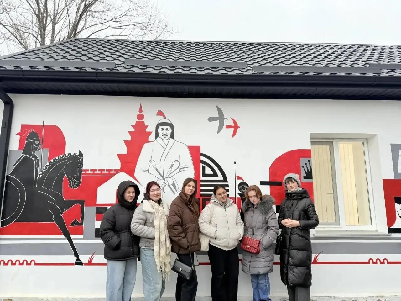 Студенты Антрацитовского медколледжа побывали в Калмыкии