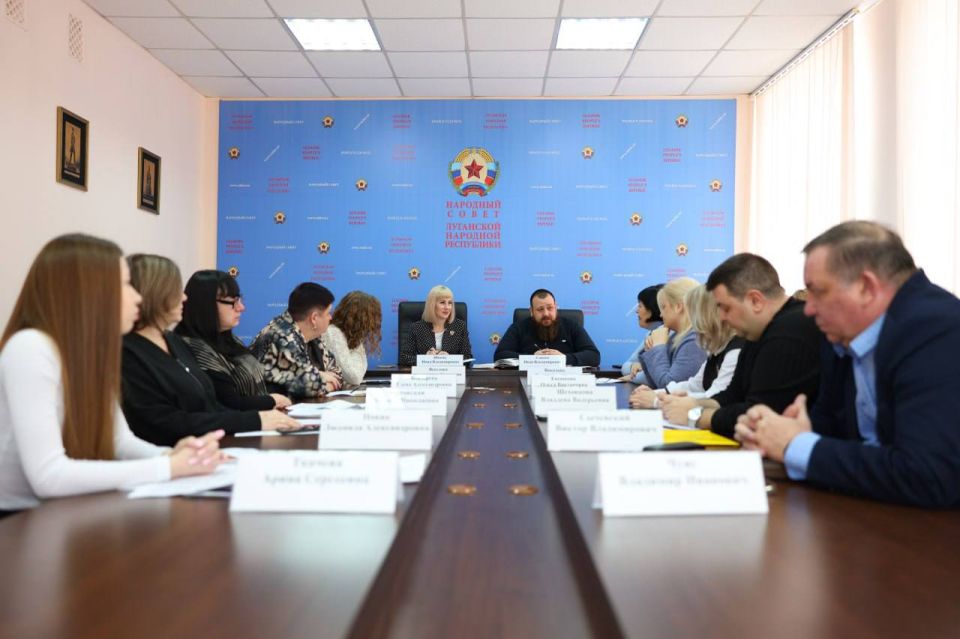 ���� �����: � ������ ����������� �������� ������ ������ ����������, ���������� ����������� ������������ ����� ��� �����, �������� ������������ �����