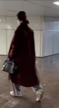 Подземный переход на перекрестке улиц Советская и Оборонная в Луганске поплыл…