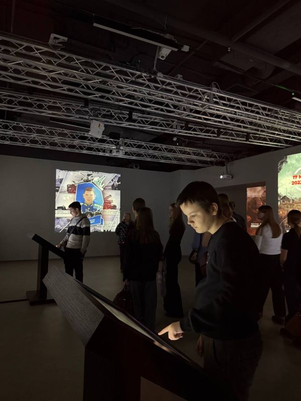 Участники второго сезона патриотического проекта «Хранители наследия» посетили мультимедийный парк «Россия — моя история»