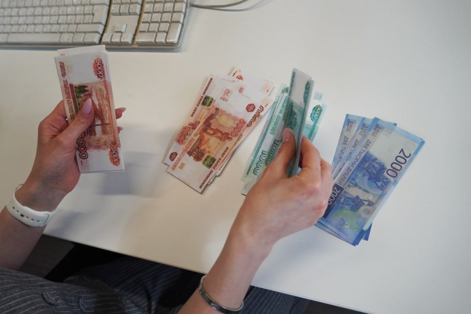 Администрация Луганска напомнила автовладельцам о транспортном налоге