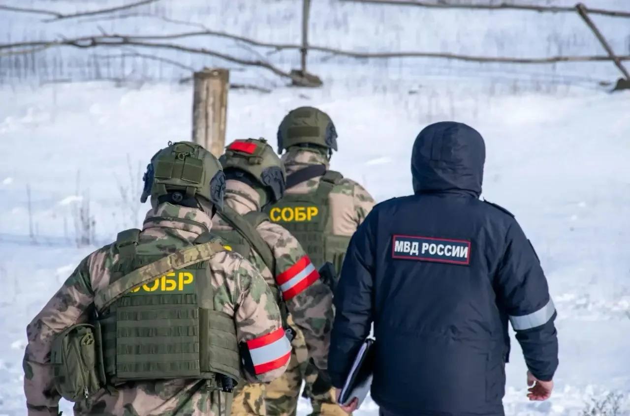 Росгвардейцы в ЛНР нашли гранаты и взрыватели и уничтожили их