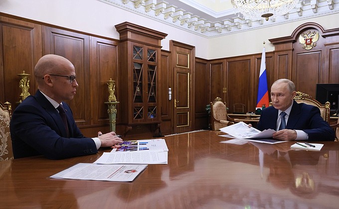Состоялась рабочая встреча Президента с главой Удмуртской Республики Александром Бречаловым