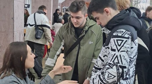 Более 50 сельхозпредприятий ЛНР встретились с молодежью на ярмарке вакансий в Луганске