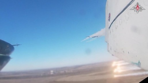 Экипажи Су-25 уничтожили опорный пункт боевиков ВФУ в зоне спецоперации