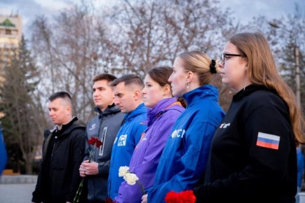 Луганск почтил память жертв трагедии в «Крокус Сити Холле»