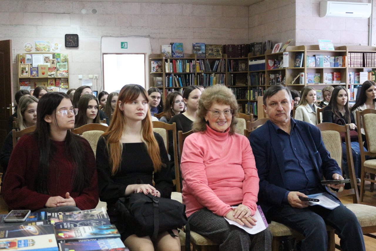 В библиотеке состоялся Яндекс-мост