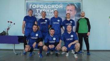 В Луганске прошел первый турнир по футболу памяти Манолиса Пилавова