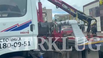 В Луганске продолжают работать эвакуаторы