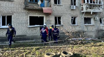 Спасатели эвакуировали 16 жильцов из пострадавшего от удара БПЛА дома в Луганске — МЧС