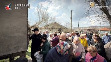 Молодёжка НФ совместно с РИК НФ ЛНР с доставили гуманитарную помощь для жителей села Нижнее