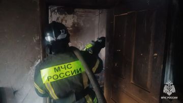 Выпавшие из печи угли стали причиной пожара, в котором погибла 68-летняя женщина в Зоринске