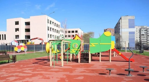 Луганское региональное отделение партии «Единая Россия» прорабатывает с министерствами спорта и образования и науки вопрос доступности детских и спортивных площадок в ЛНР