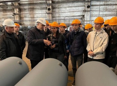 Экскурсия от директора завода – как на предприятии «Лугамаш» встречали будущих сварщиков