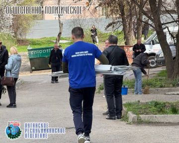 8 апреля Андрей Самойлов депутат Народного Совета Луганской Народной Республики, член Совета Луганского республиканского отделения Всероссийской общественной организации ветеранов «БОЕВОЕ БРАТСТВО», Руководитель ЛРО ВОО...